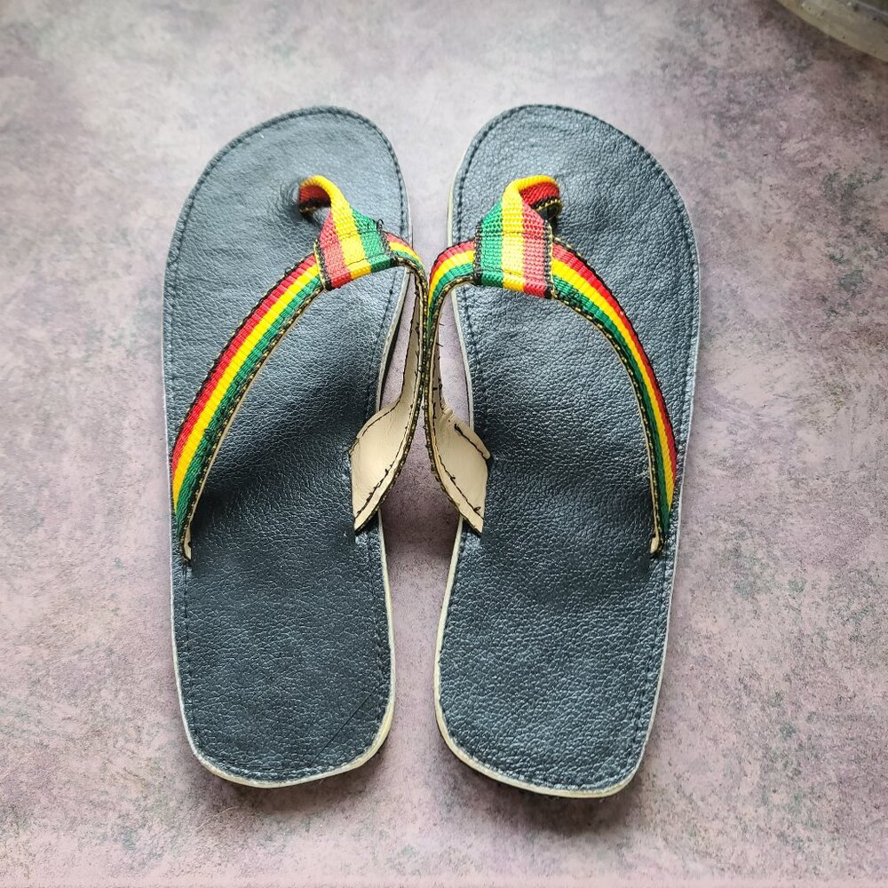 Handmade Jamaican Rasta-colored leather flip-flops thongs Fit's size 7 + 1"